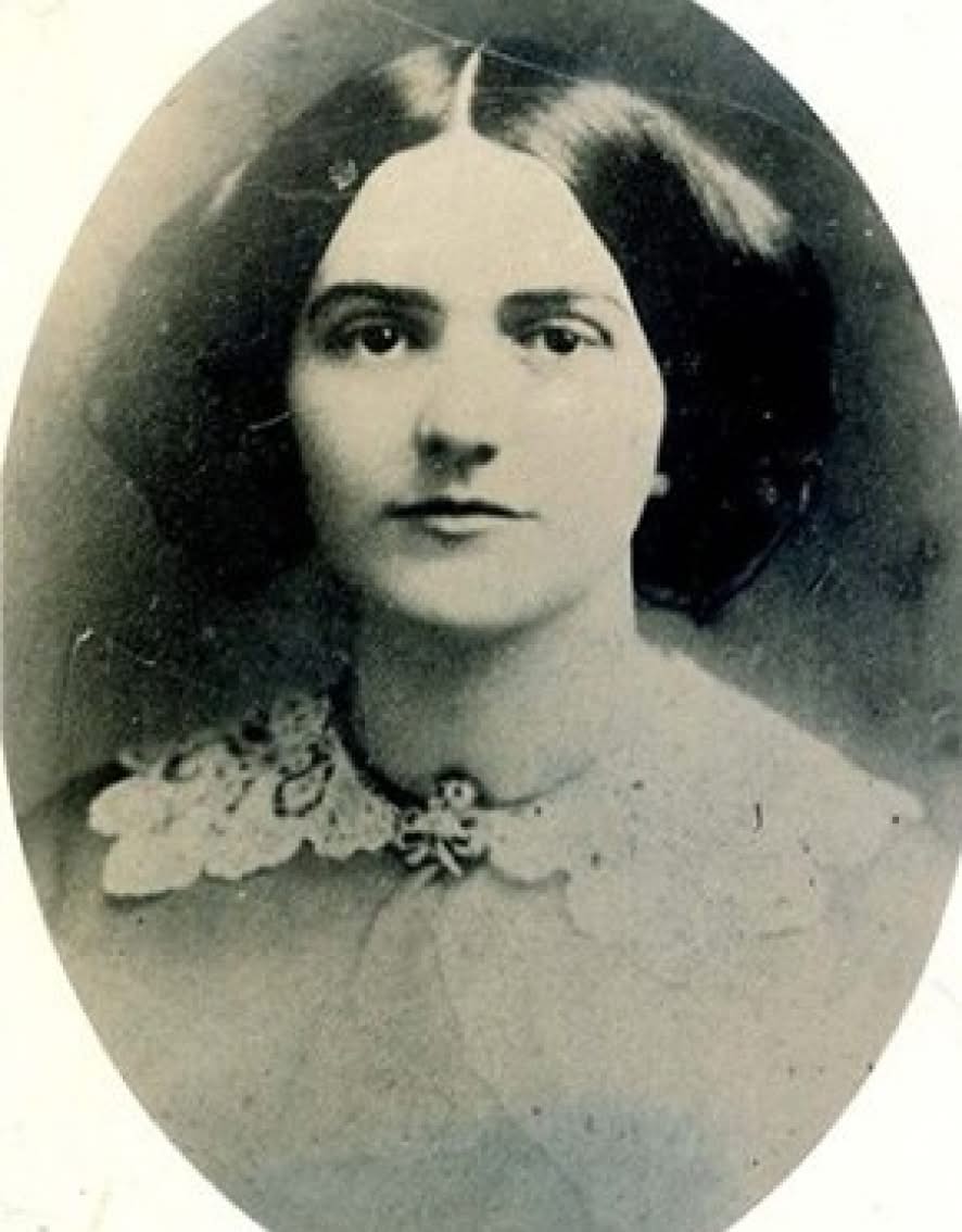 PMU-our-story-our-founders-Mary-Elizabeth@2x